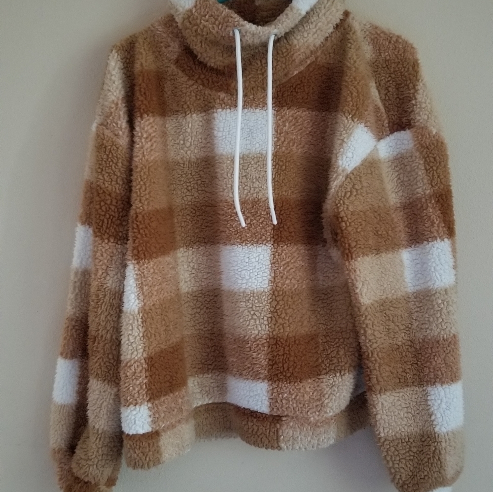 Pull-over fuzzy sweater